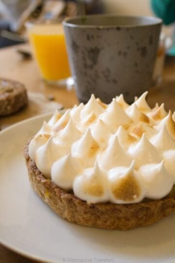 best vegan desserts in madrid - lemon meringue