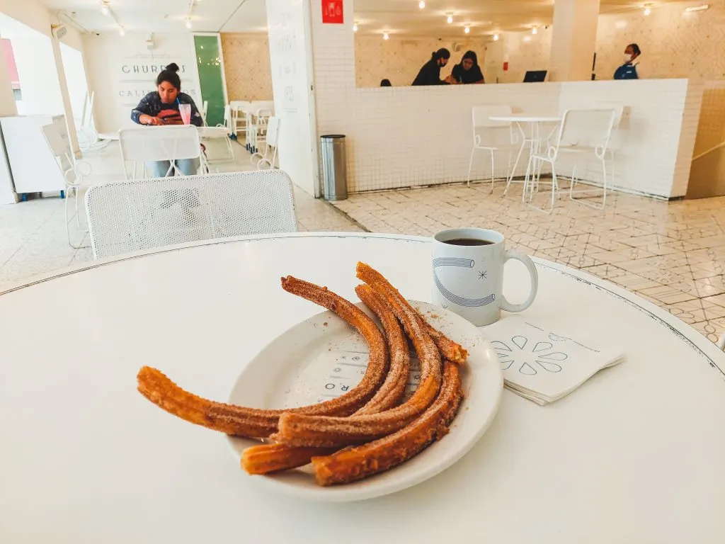Mexico City Churreria el Moro - vegan churros