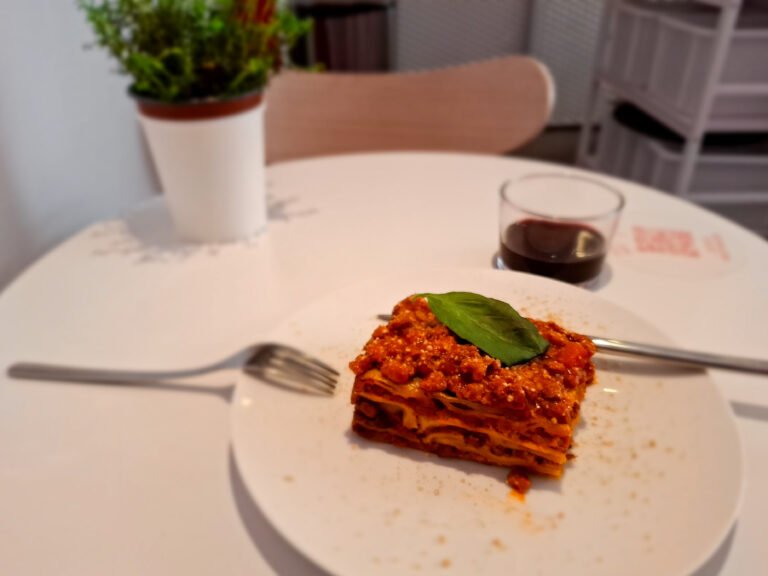 Vegan lasagna from 26KG in Barcelona