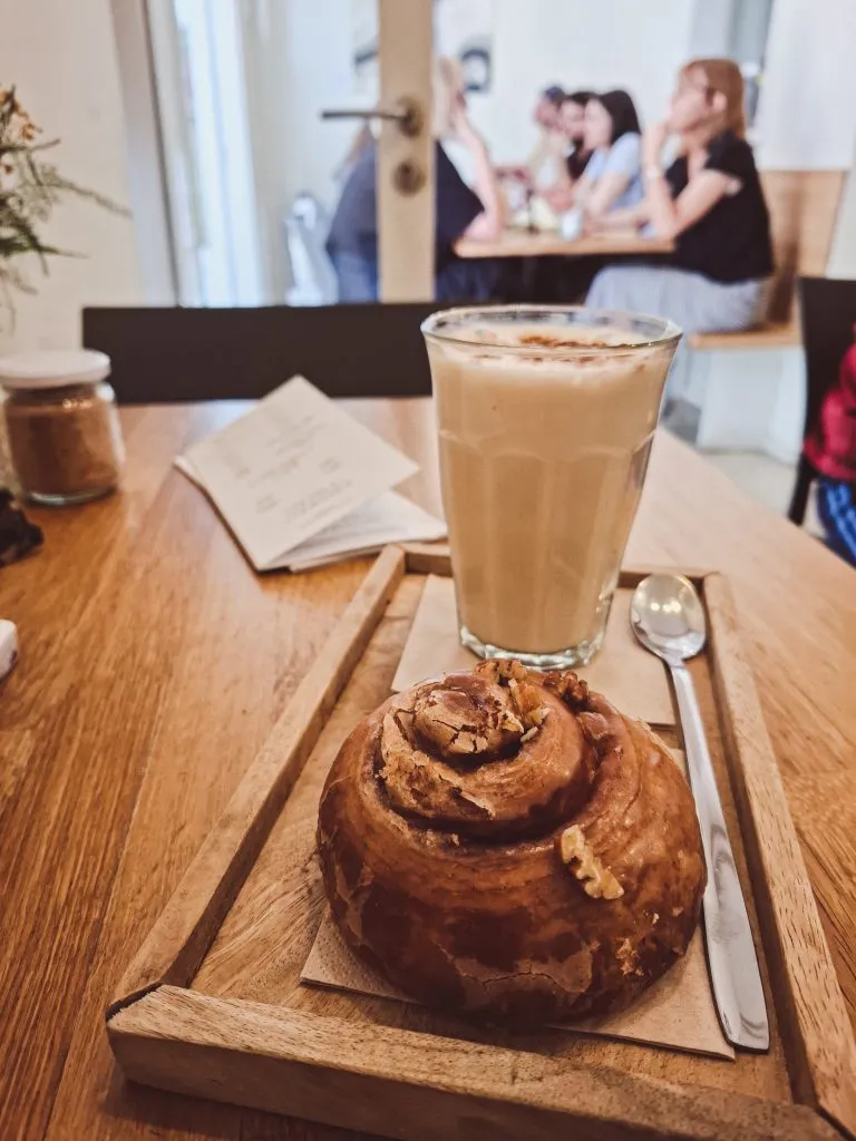 Vegan Cinnamon Roll from Botanic Vegan Restaurant in Barcelona